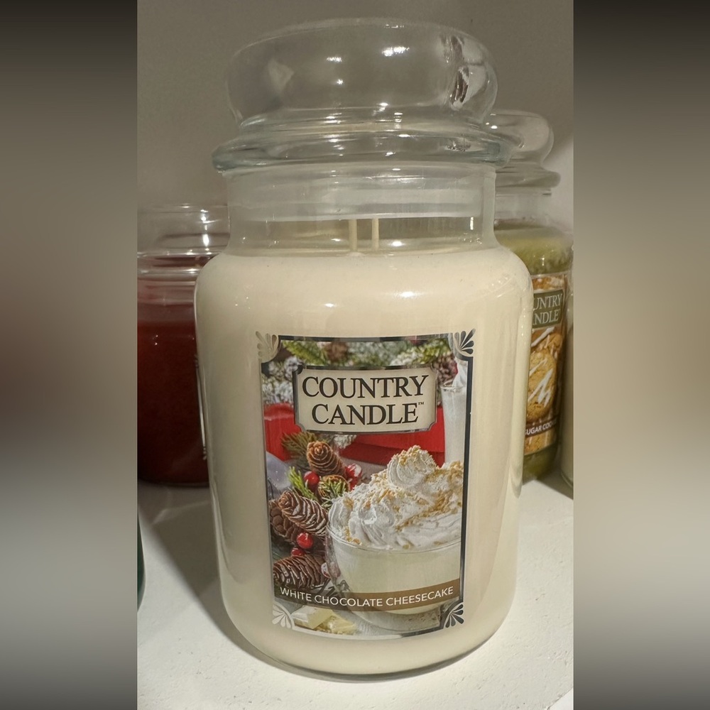 Kringle Country Candle White chocolate Cheesecake